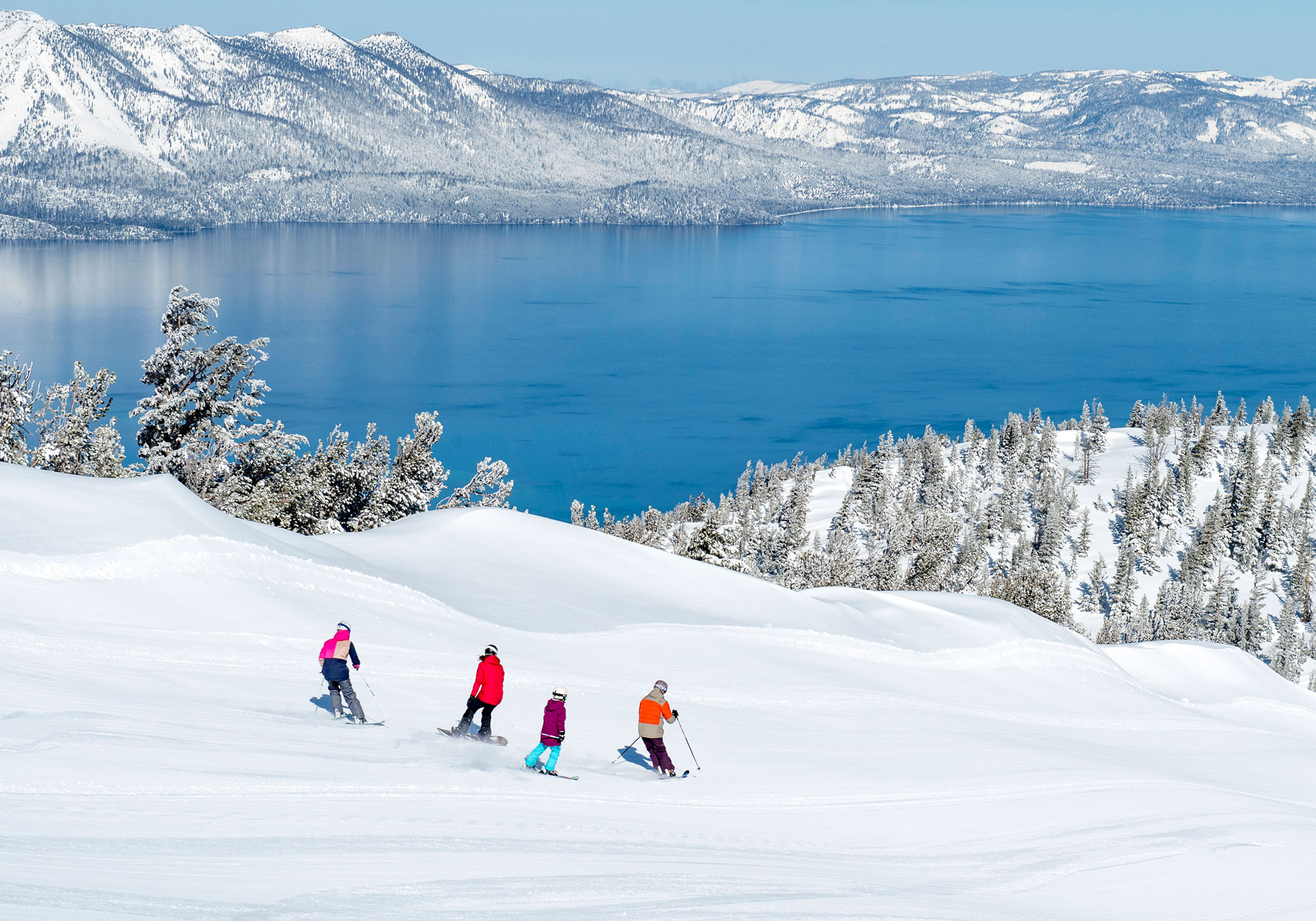 Scenic snowboarding in Lake Tahoe, California. Credit: Rachid Dahnoun