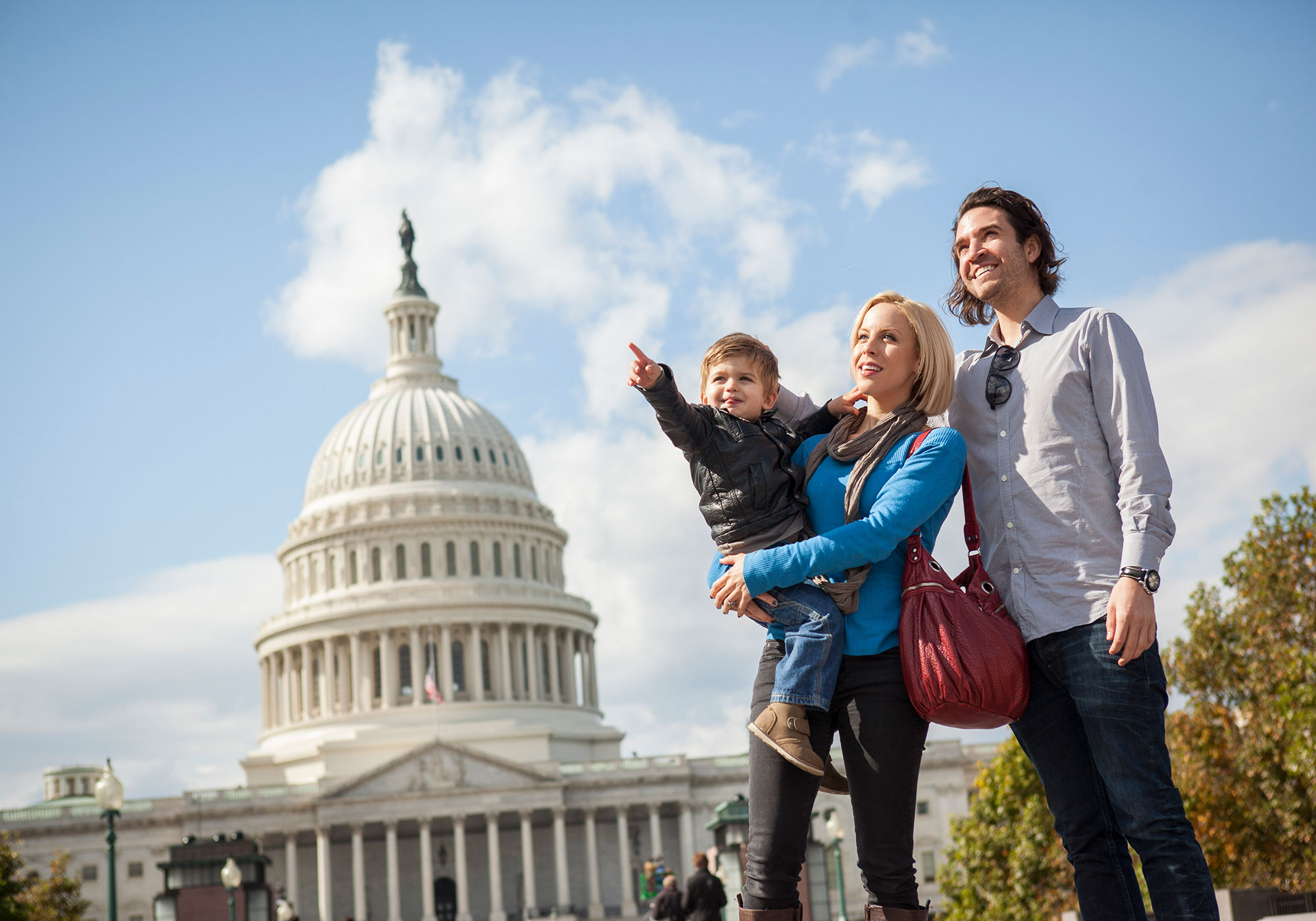 Una familia frente al Capitolio Building de EE. UU. Capitolio Building  Washington, D.C.
