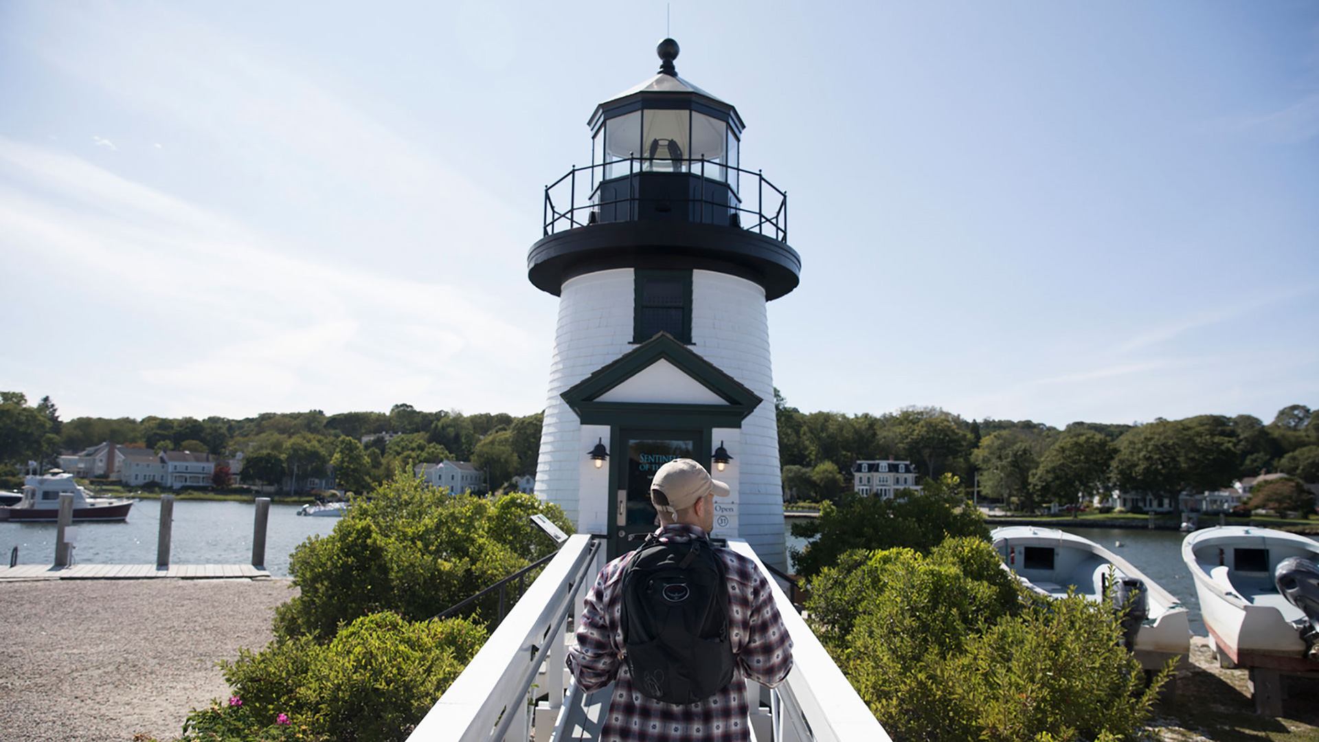 Replica di un uomo e di un faro al Mystic Museum di Mystic, nel Connecticut
