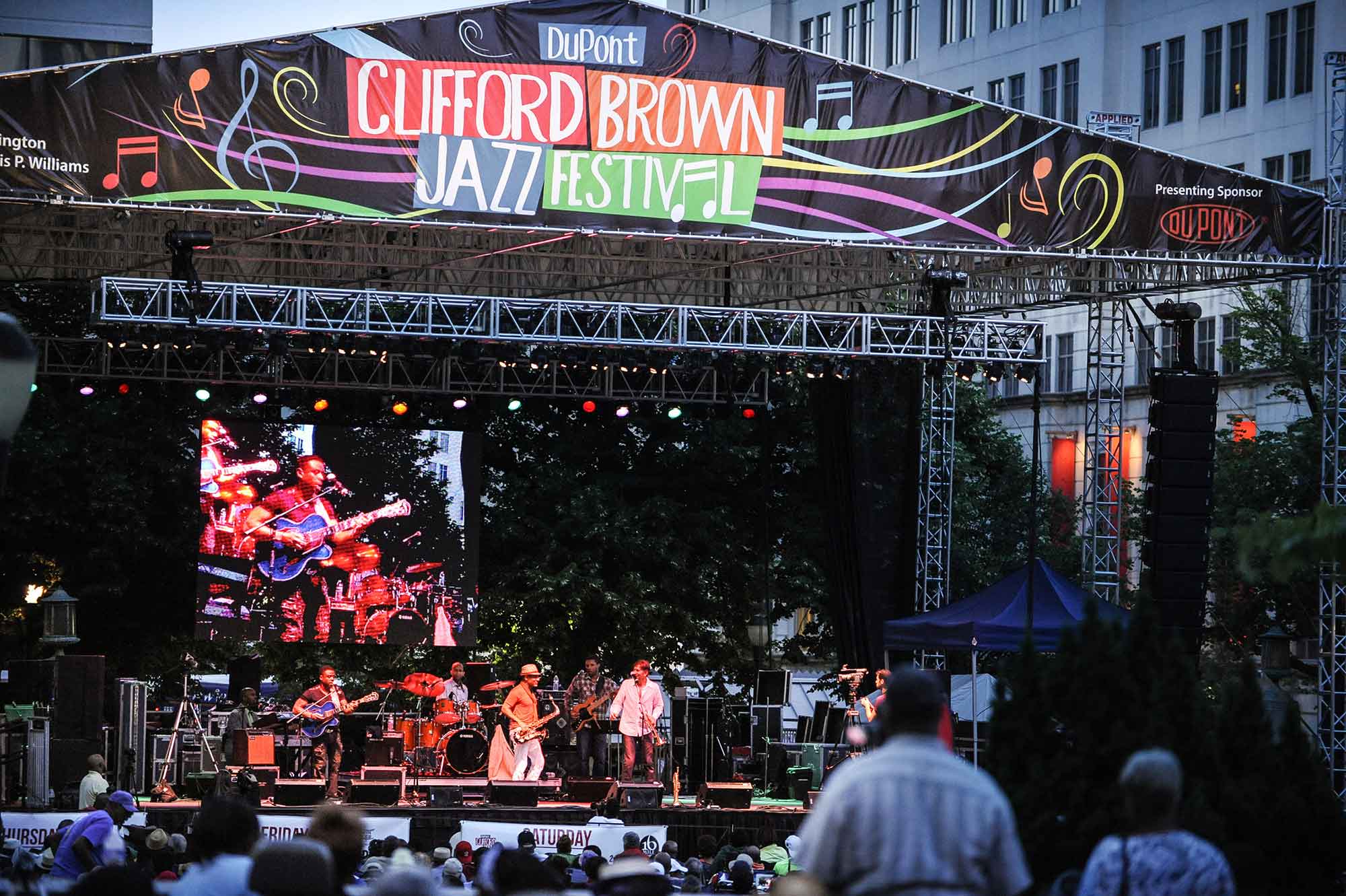 Entretenimento no Festival de Jazz DuPont Clifford Brown em Wilmington, Delaware; Crédito: Leslie Kipp