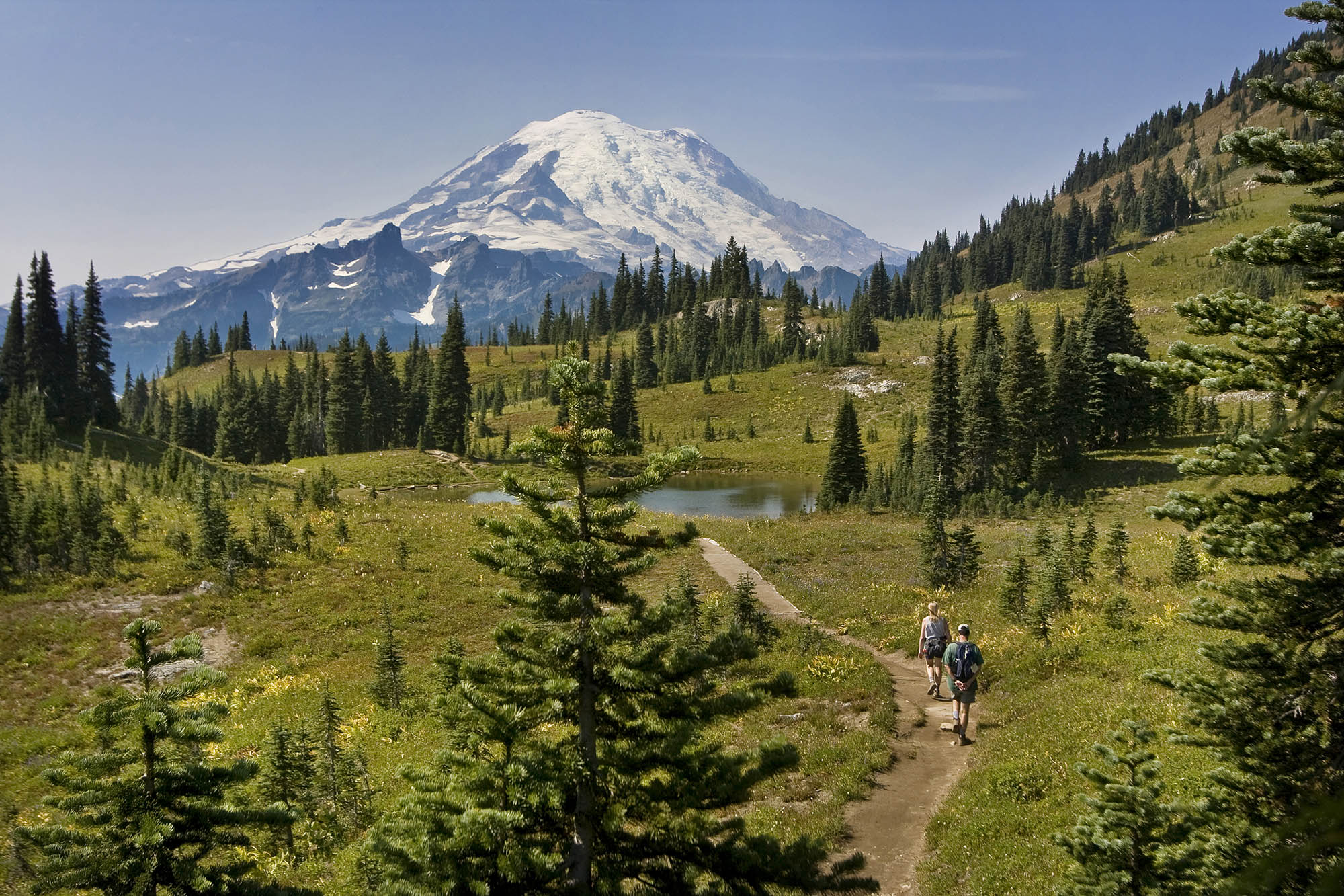 Hiking the Naches Peak Loop Trail in Mount Rainier National Park in Washington state