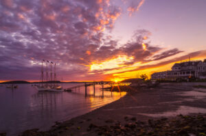 Puesta de sol en Bar Harbor, Maine; Crédito: Getty