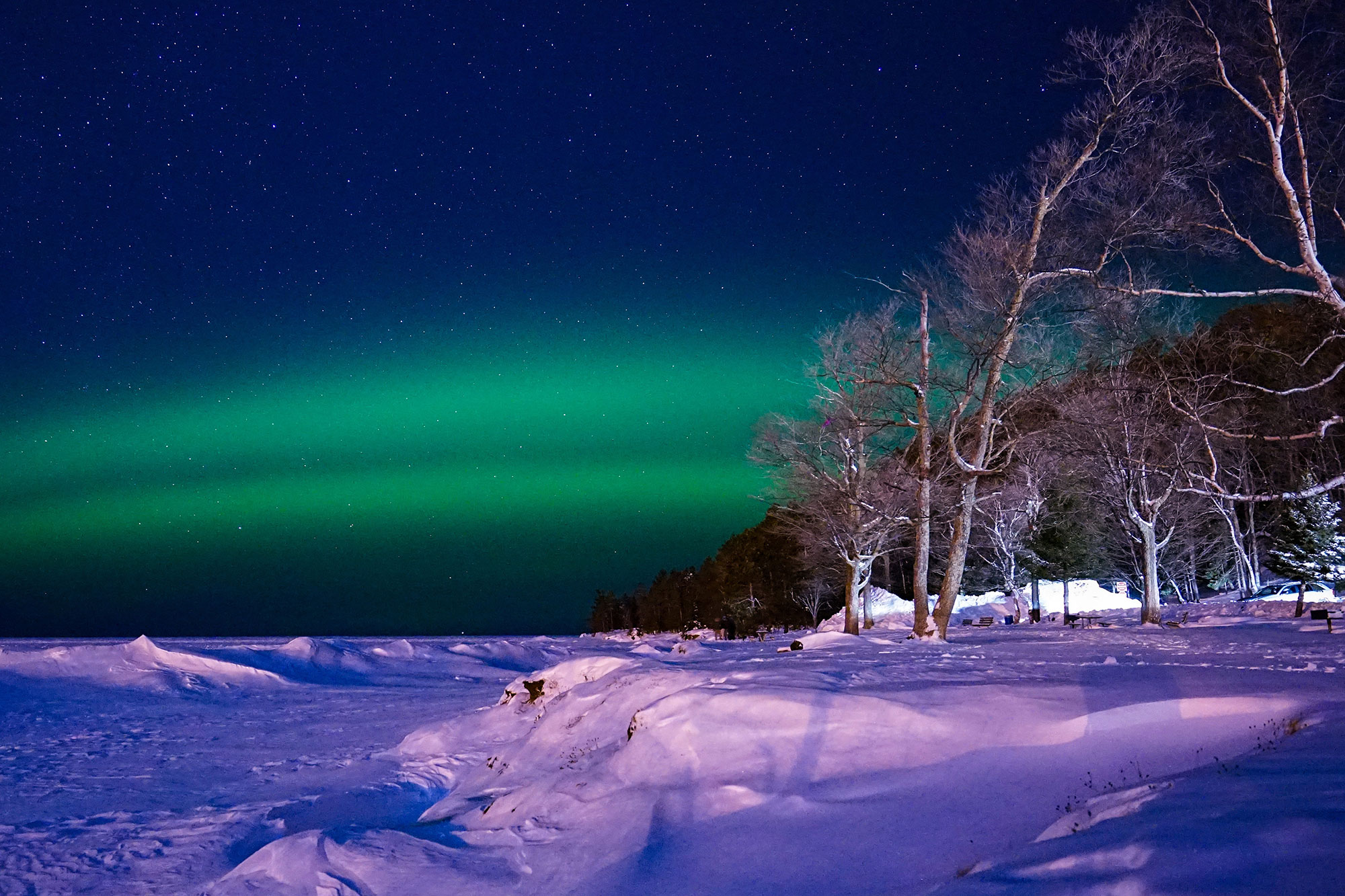 Les aurores boréales terminées lac Supérieur Près Marquette, Michigan; Crédit : Travel Marquette
