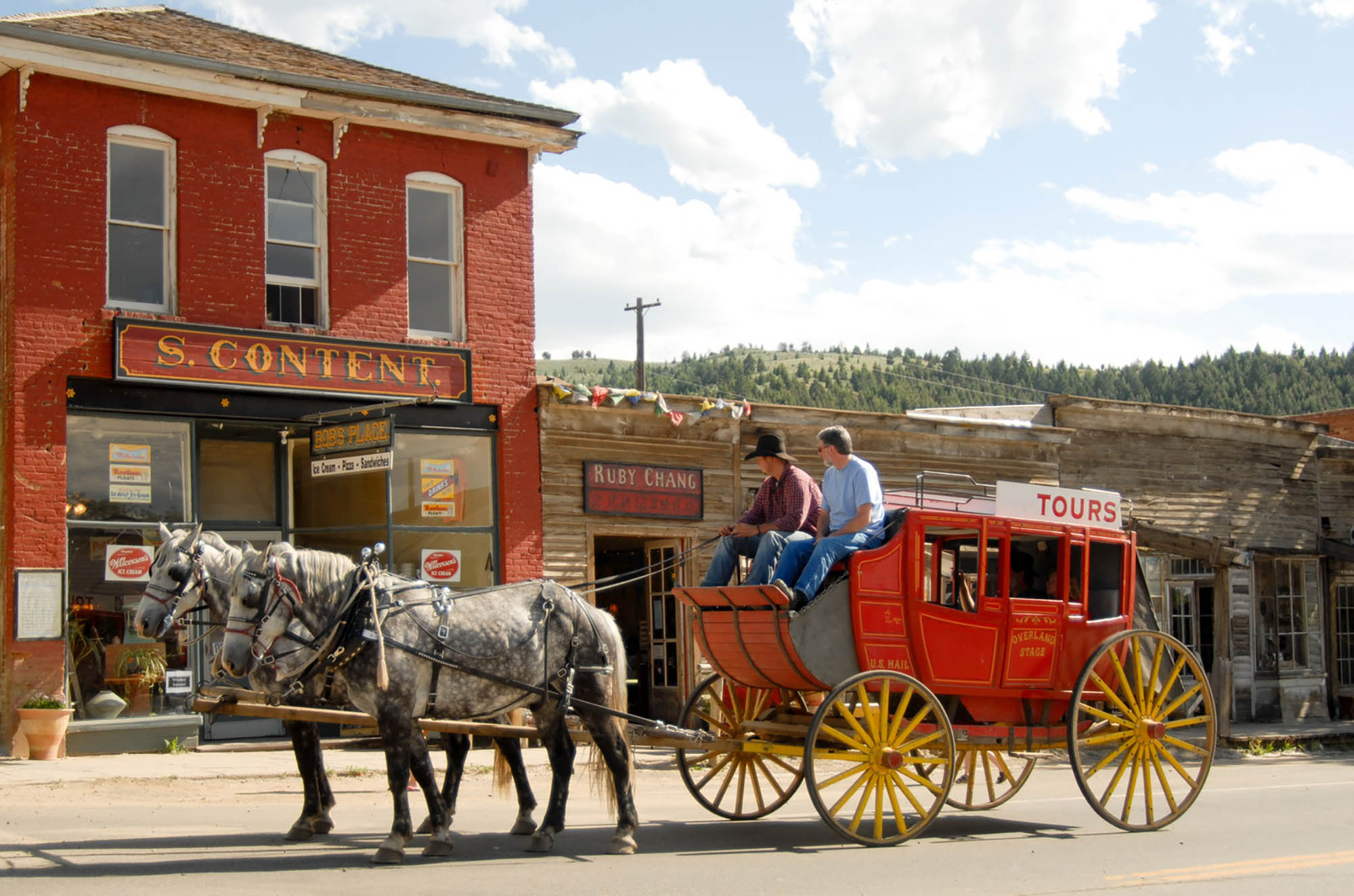Stagecoach tour in Virginia City, Montana