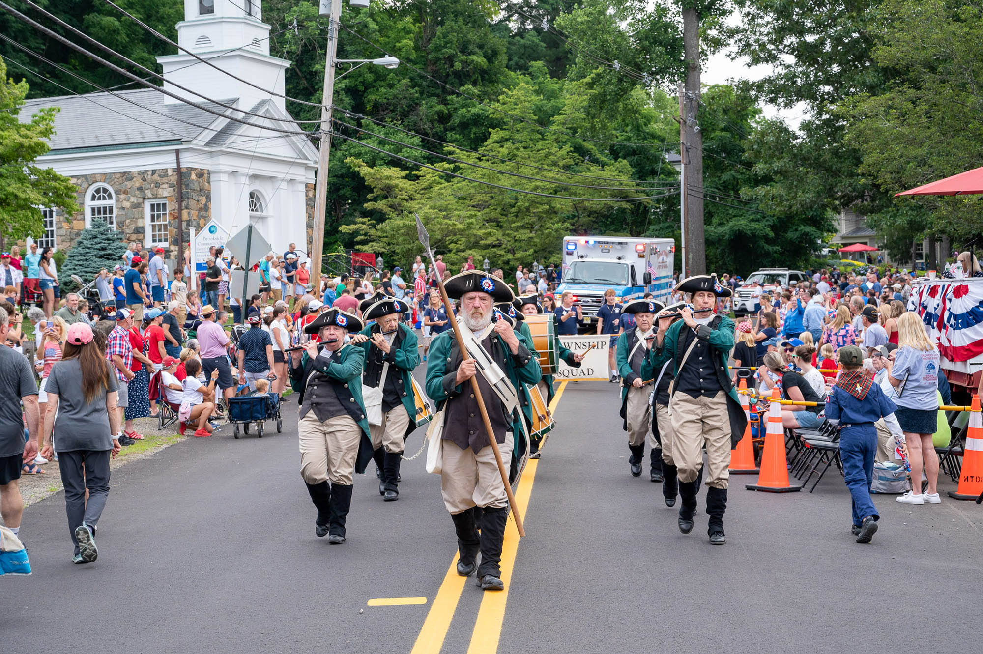 뉴저지주 Morris County 퍼레이드에 참여한 재연 배우들