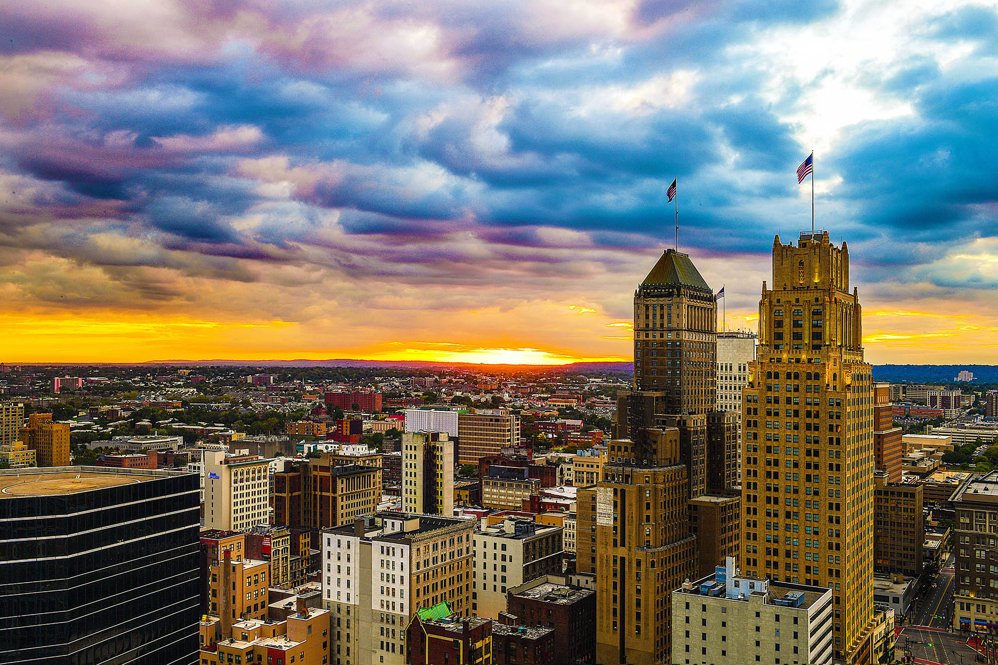 Sunrise o horizonte Newark, Nova Jersey; Crédito: Harry Prott