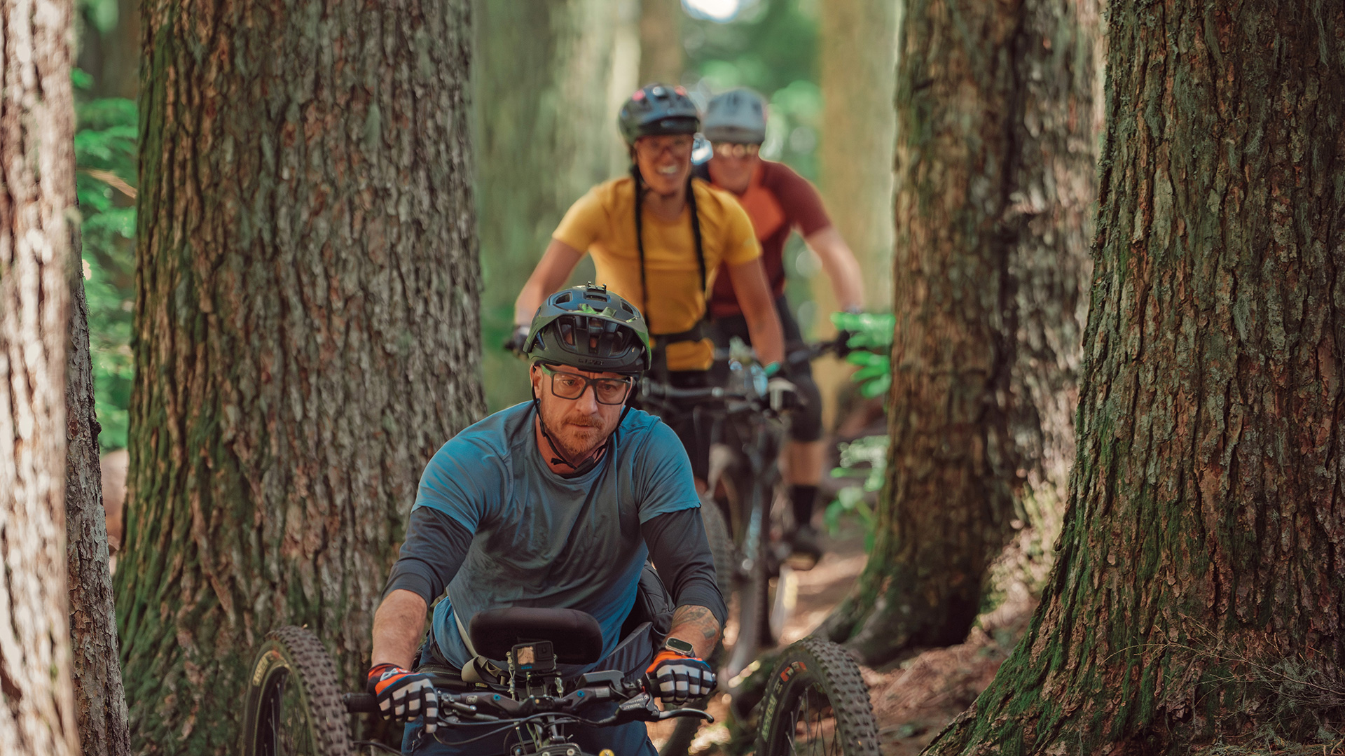 Le vélo de montagne dans Oakland, Oregon; Crédit : Dylan VanWeelden
