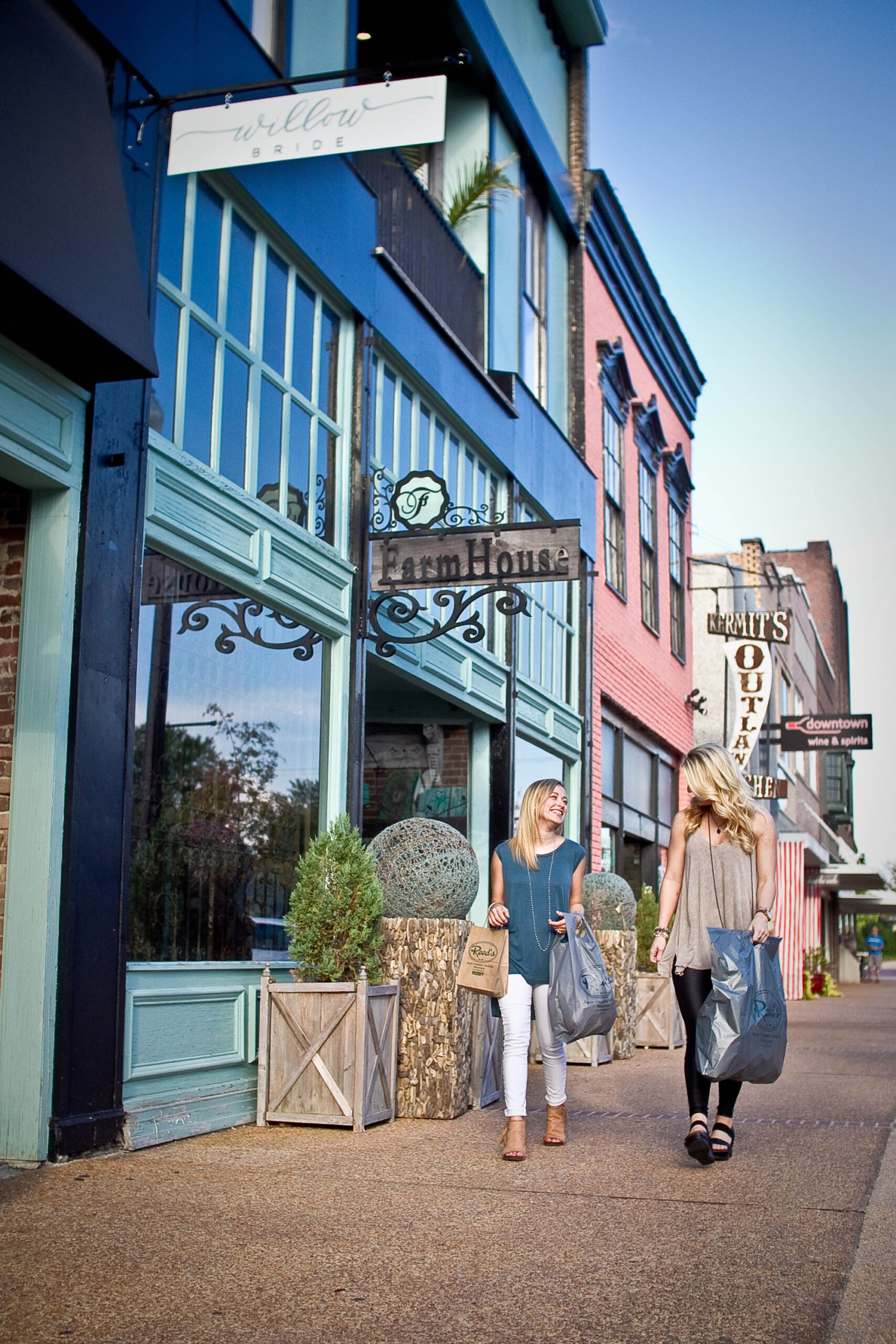 Shopping in downtown Tupelo, Mississippi