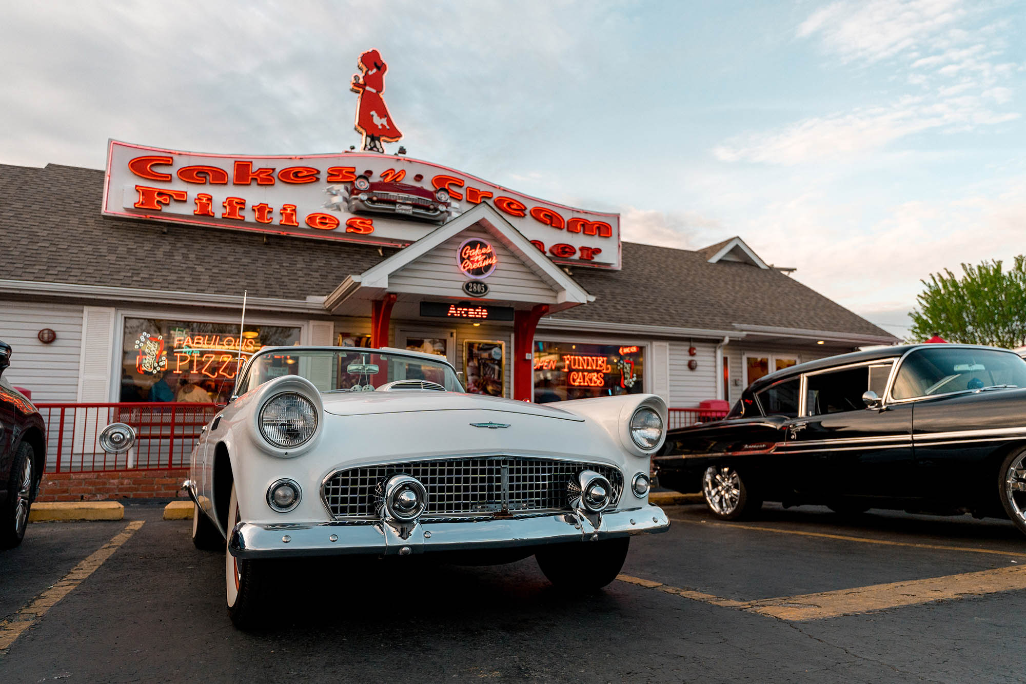 Cakes-n-Creams 50’s Diner in Branson, Missouri