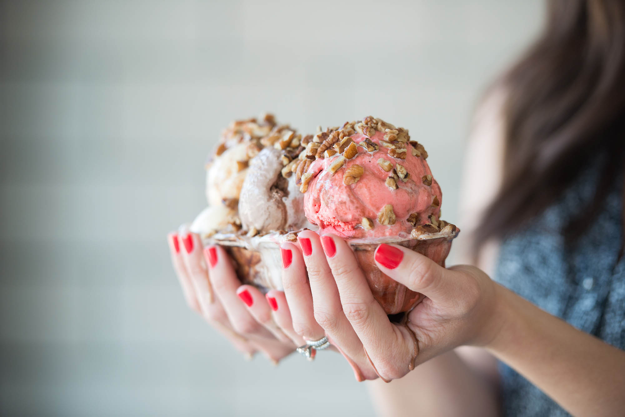 Un sundae à la crème glacée chez Central Dairy à Jefferson City, Missouri; Crédit : Lindsey Pantaleo
