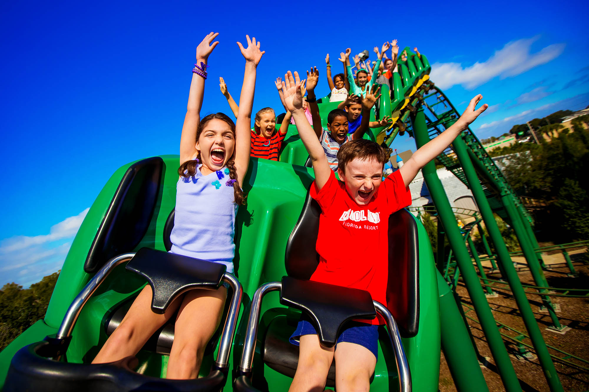 A bordo del Dragon Coaster di LEGOLAND a Winter Haven, Florida