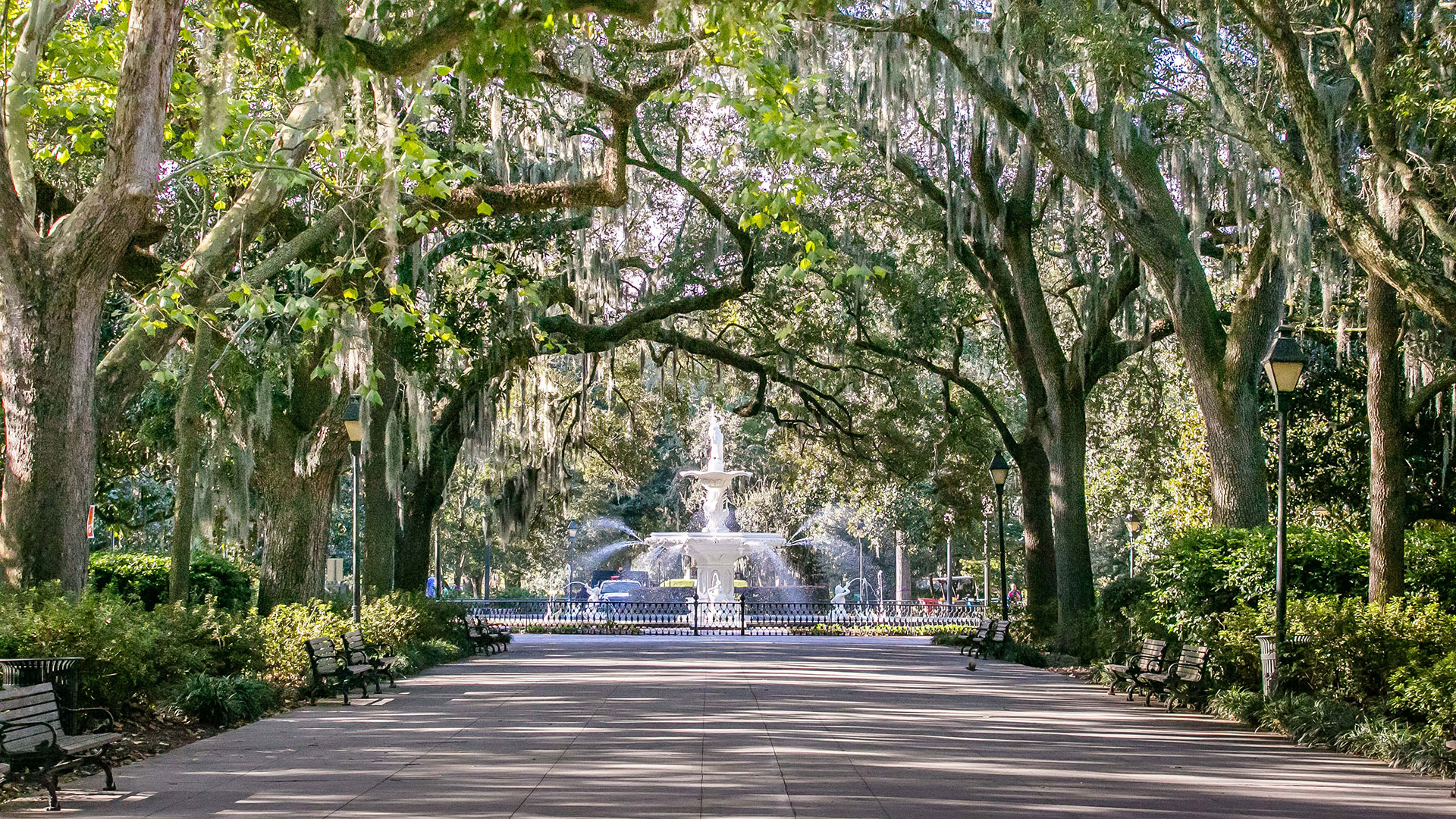 The historic Forsyth Park Fountain in Savannah, Georgia