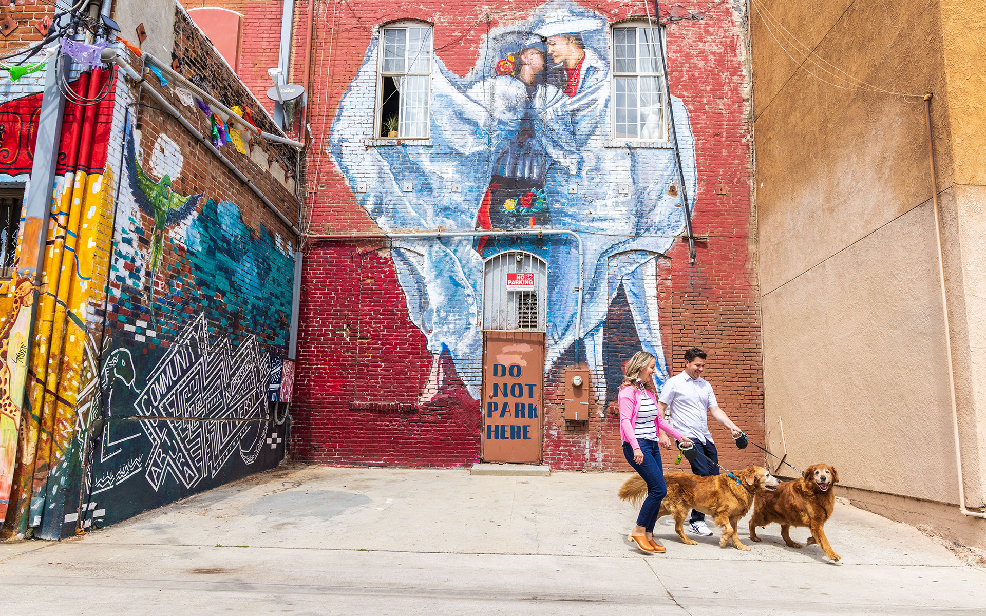 The Kiss mural in Santa Ana, California