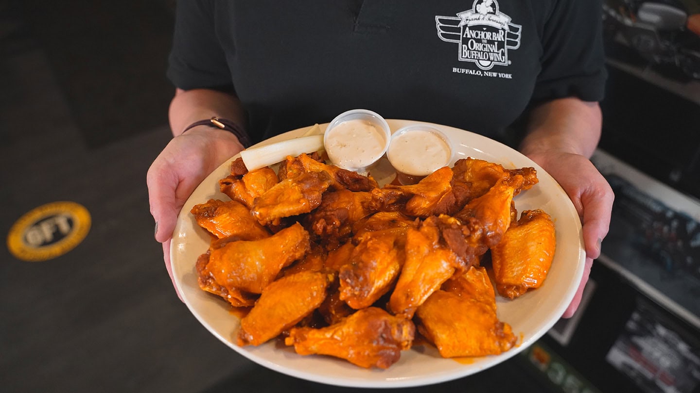 Um prato de buffalo wings em Buffalo, New York