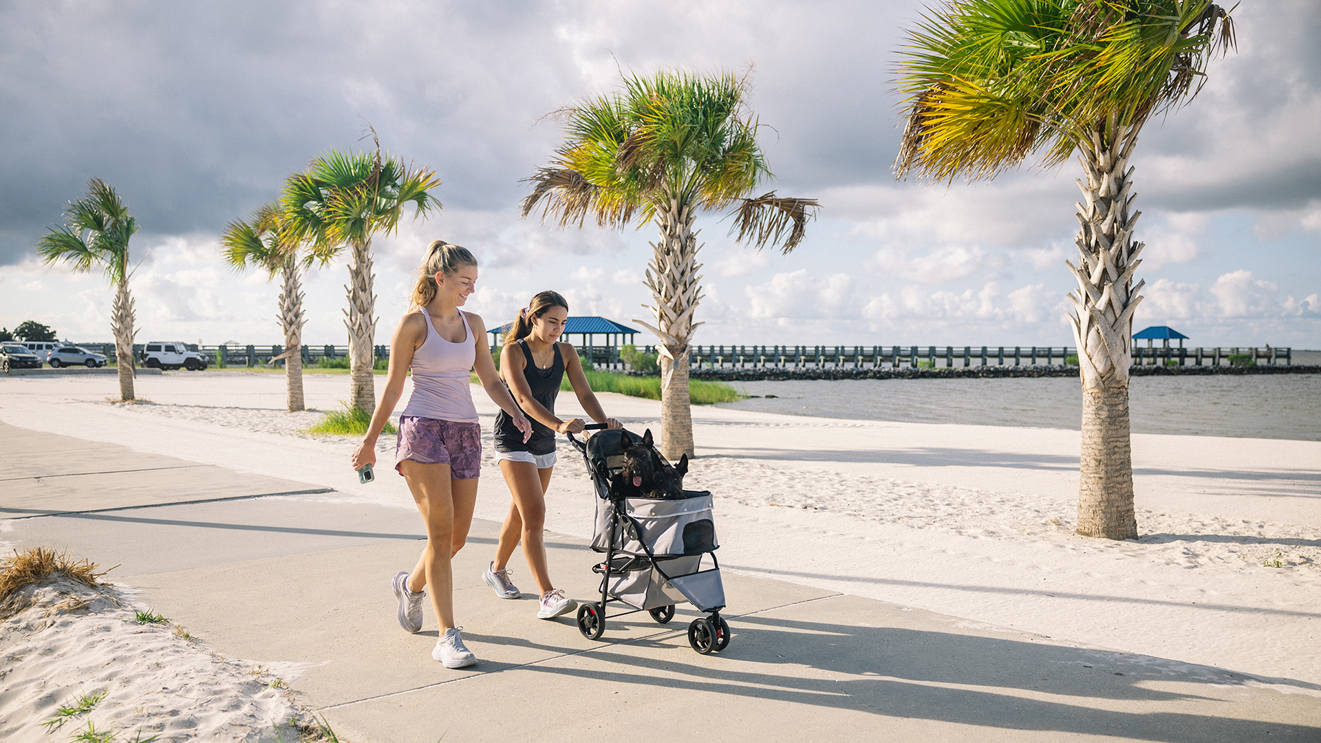 Une balade sur la plage à Ocean Springs, dans Mississippi