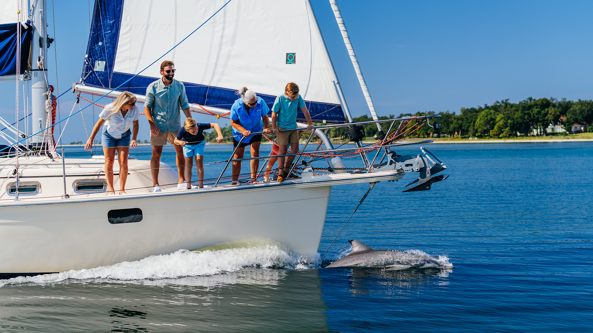 A sailing charter on St. Andrews Bay in Panama City, Florida; Credit: Destination Panama City