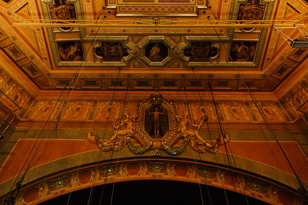 Les détails somptueux du Shubert Theatre, situé à Broadway, à Manhattan, New York