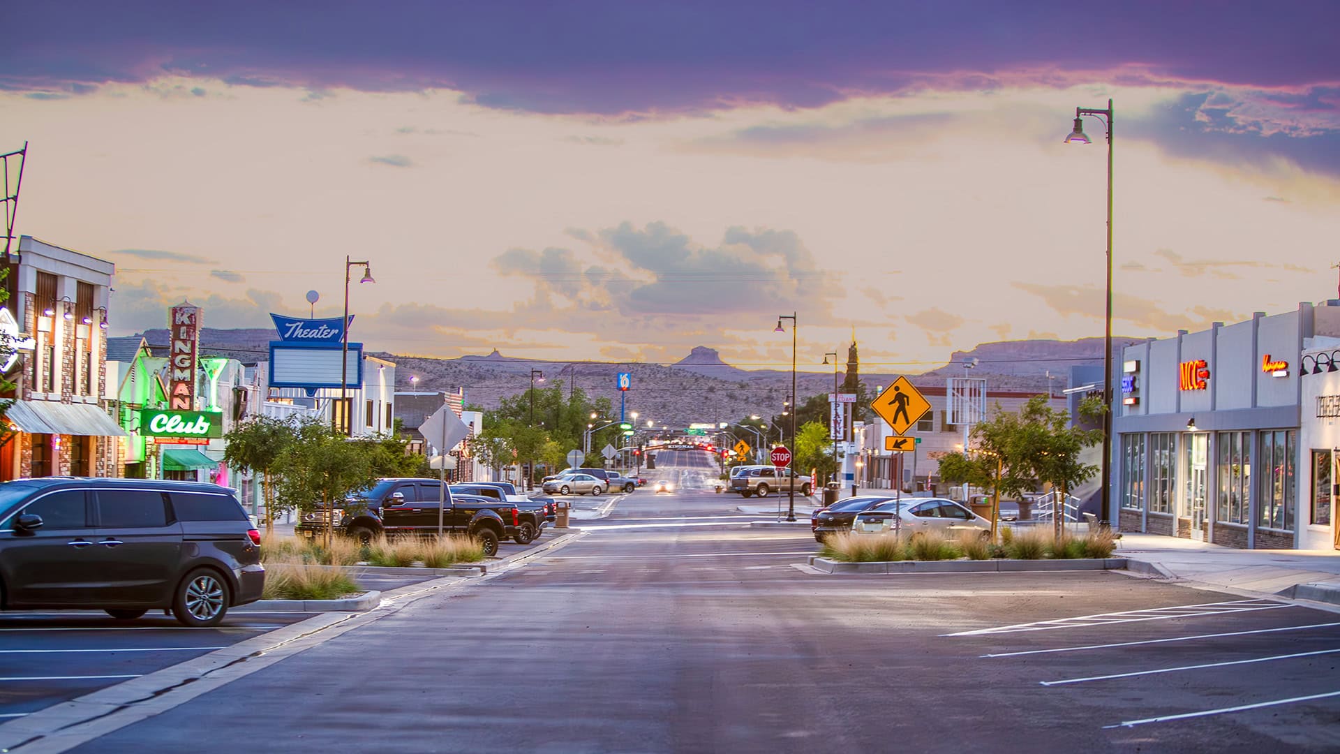 Beale Street nel centro di Kingman, Arizona; Crediti: Kingman Office of Tourism