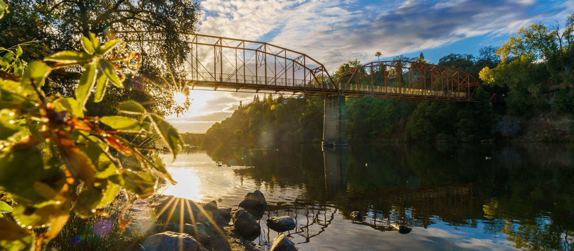 Fair Oaks Bridge in Rancho Cordova, Kalifornien Bildnachweis: Lisa Nottingham Photography