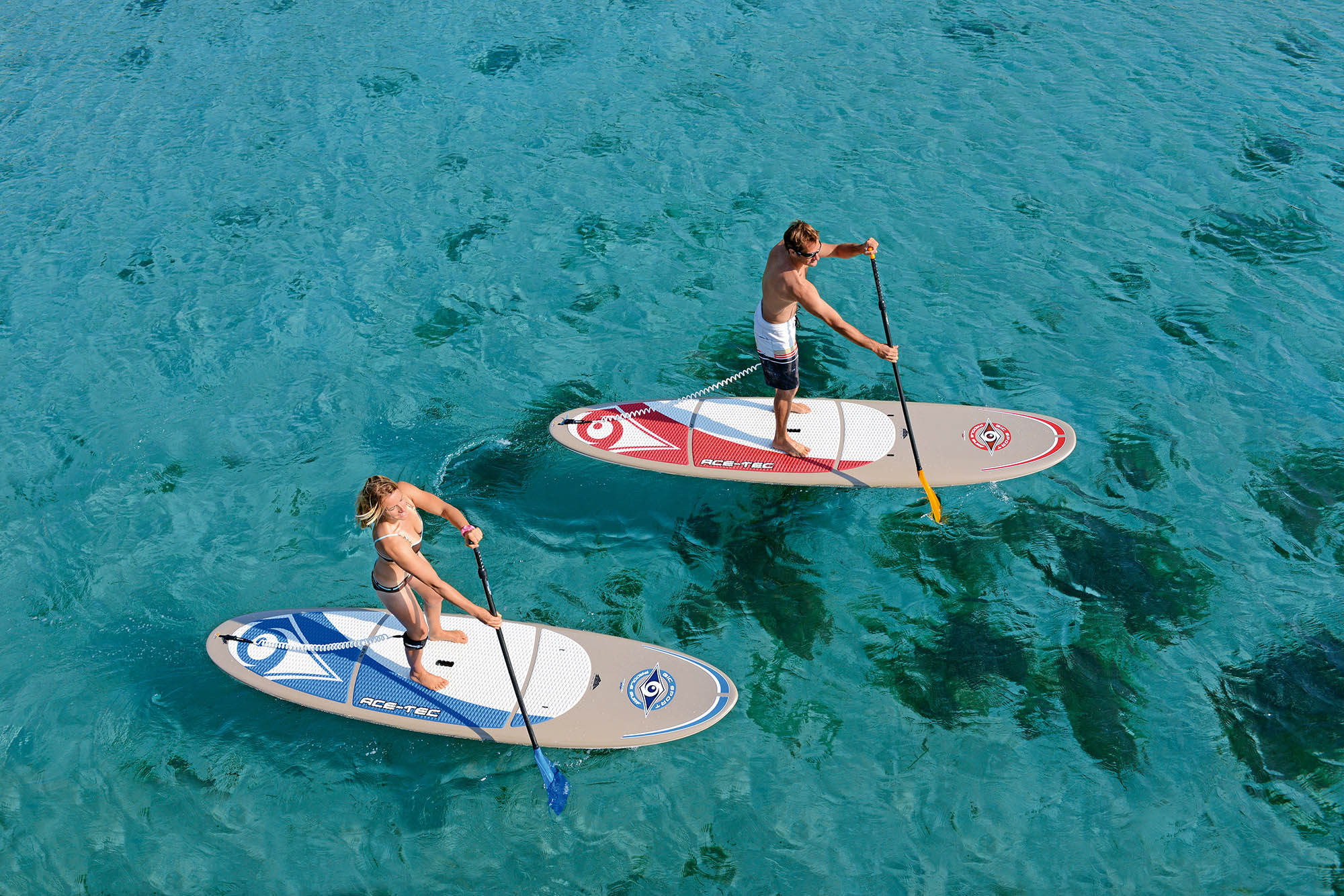 Pagayant dans des eaux cristallines dans Bradenton, Floride; Crédit : Laurent Nevarez