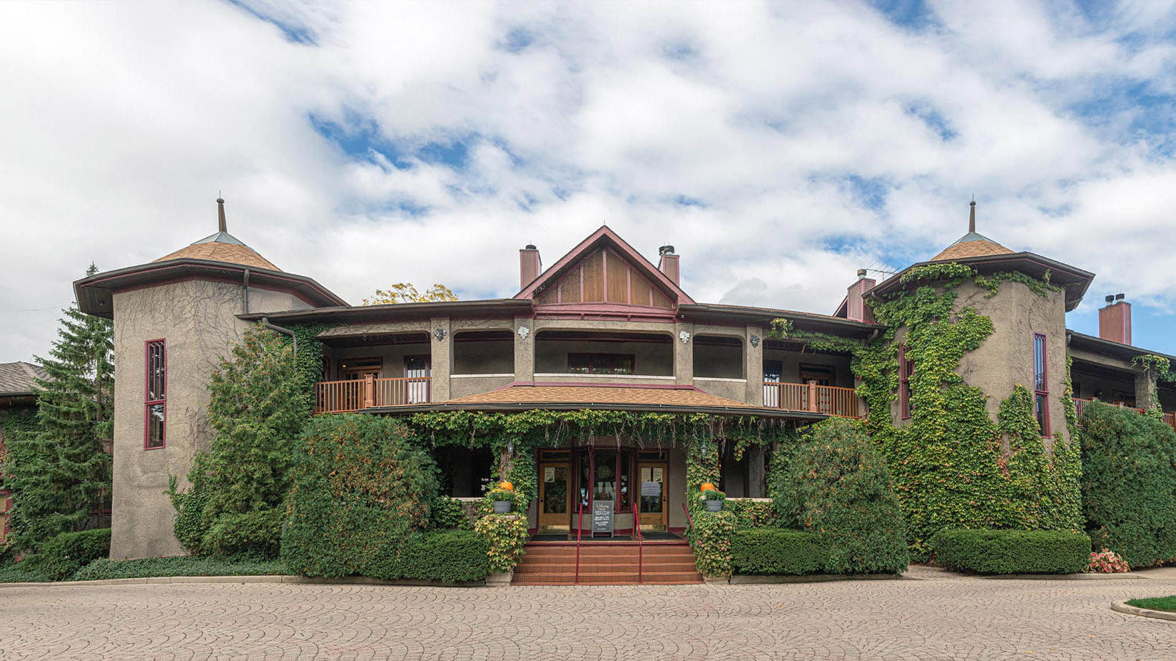Vista esterna della cantina Lynfred a DuPage, Illinois; Crediti: Discover DuPage