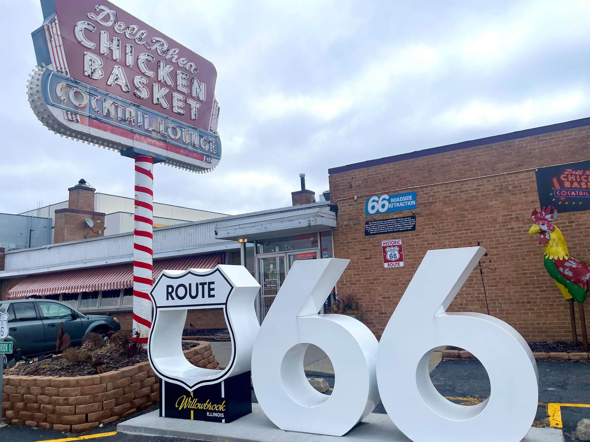 Dell Rhea’s Chicken Basket on Historic Route 66 in DuPage County, Illinois