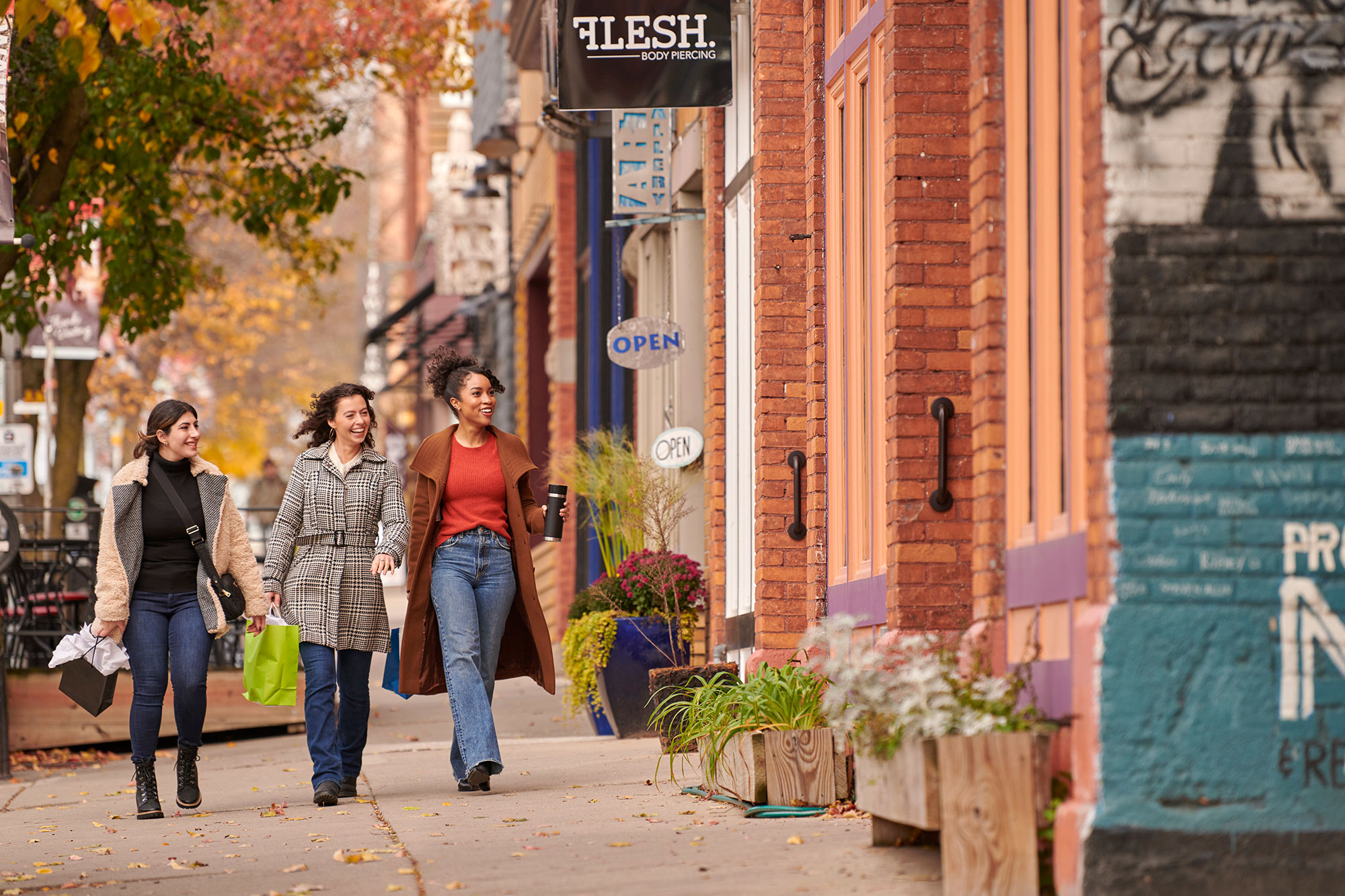 Une virée shopping dans le quartier Old Town de Lansing, dans Michigan; Crédit photo : Tom Gennara