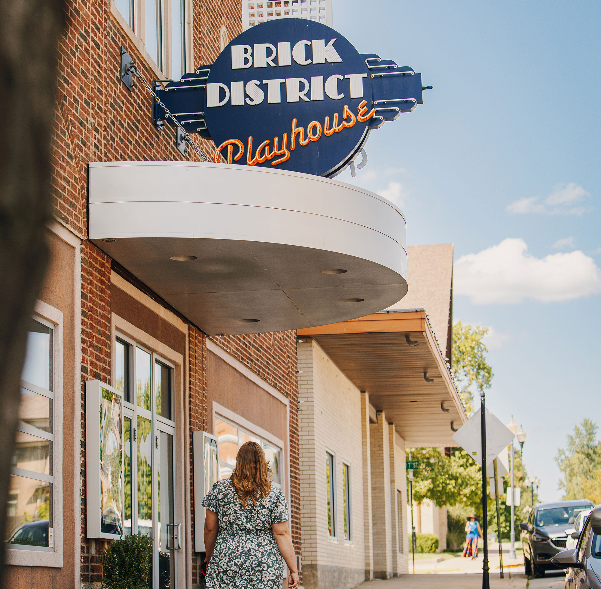 미주리주 풀턴에 있는 브릭 디스트릭트 플레이하우스 밖