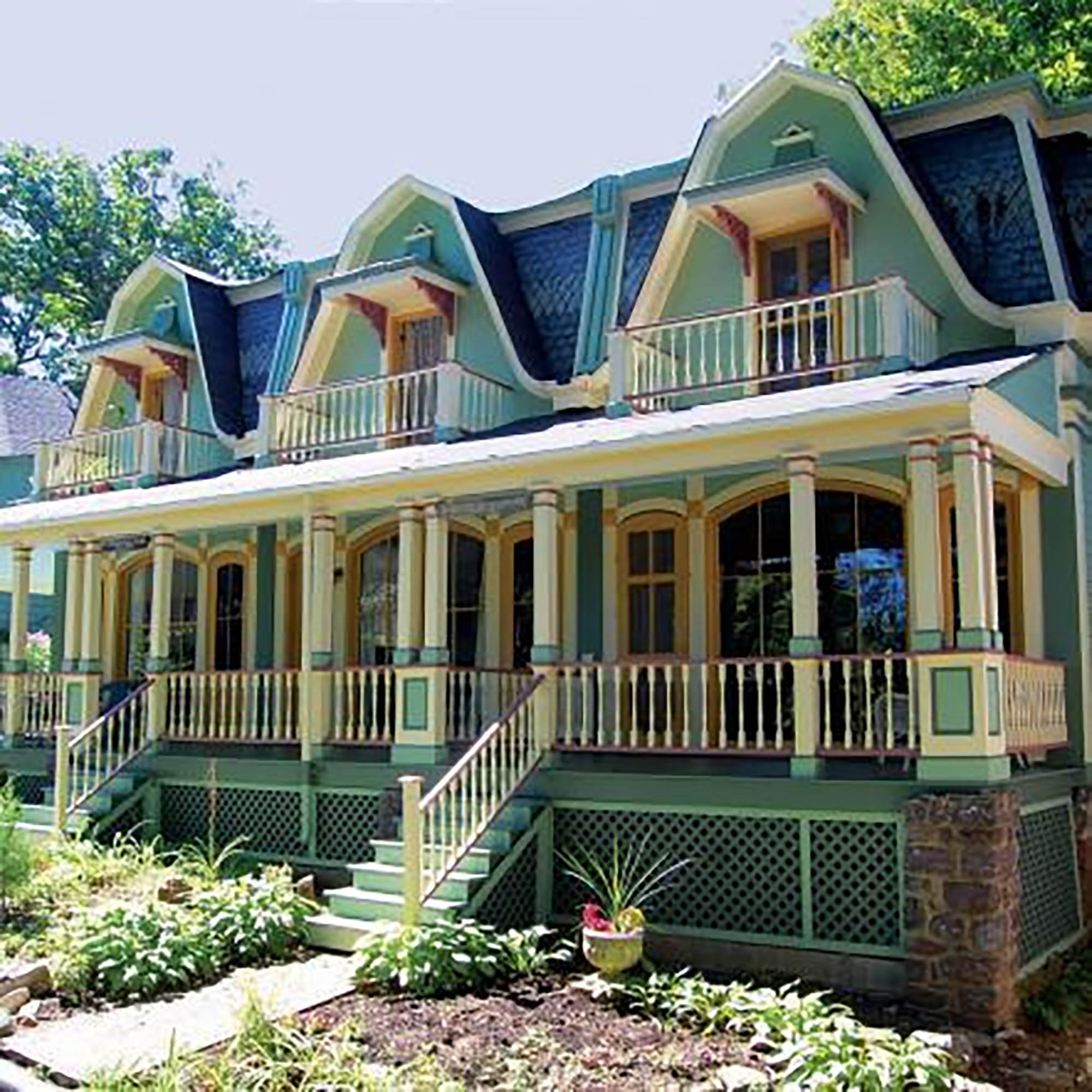 The colorful exterior of the J. Smith Richardson History House in Morris County, New Jersey. 
