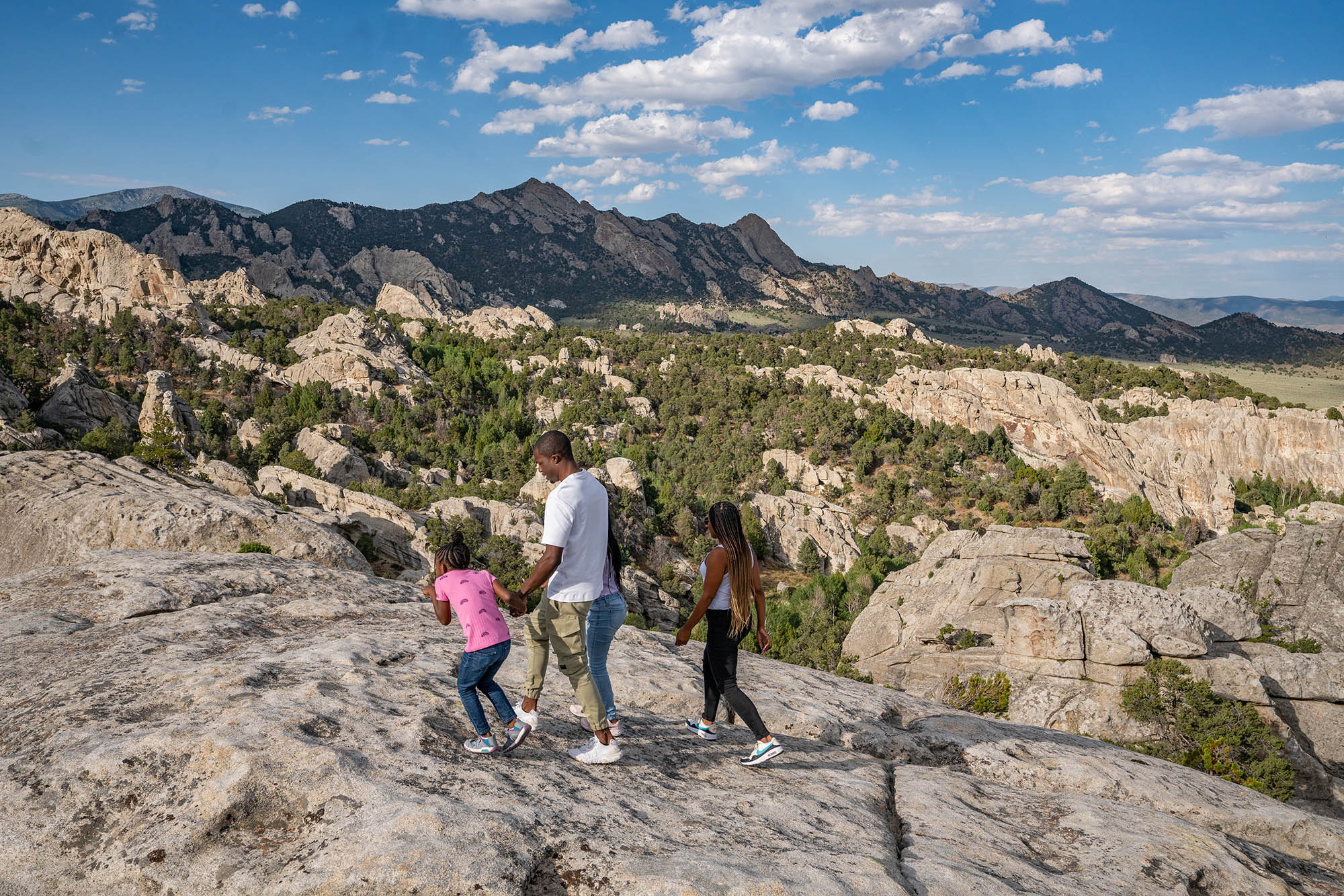 Caminhada em City of Rocks, perto de Almo, Idaho