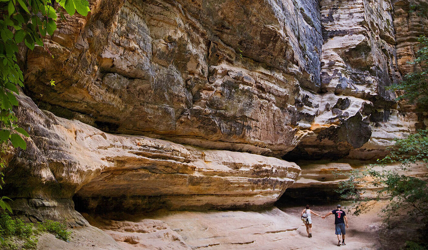 Senderismo en el Parque Estatal Starved Rock, en Utica( Illinois)