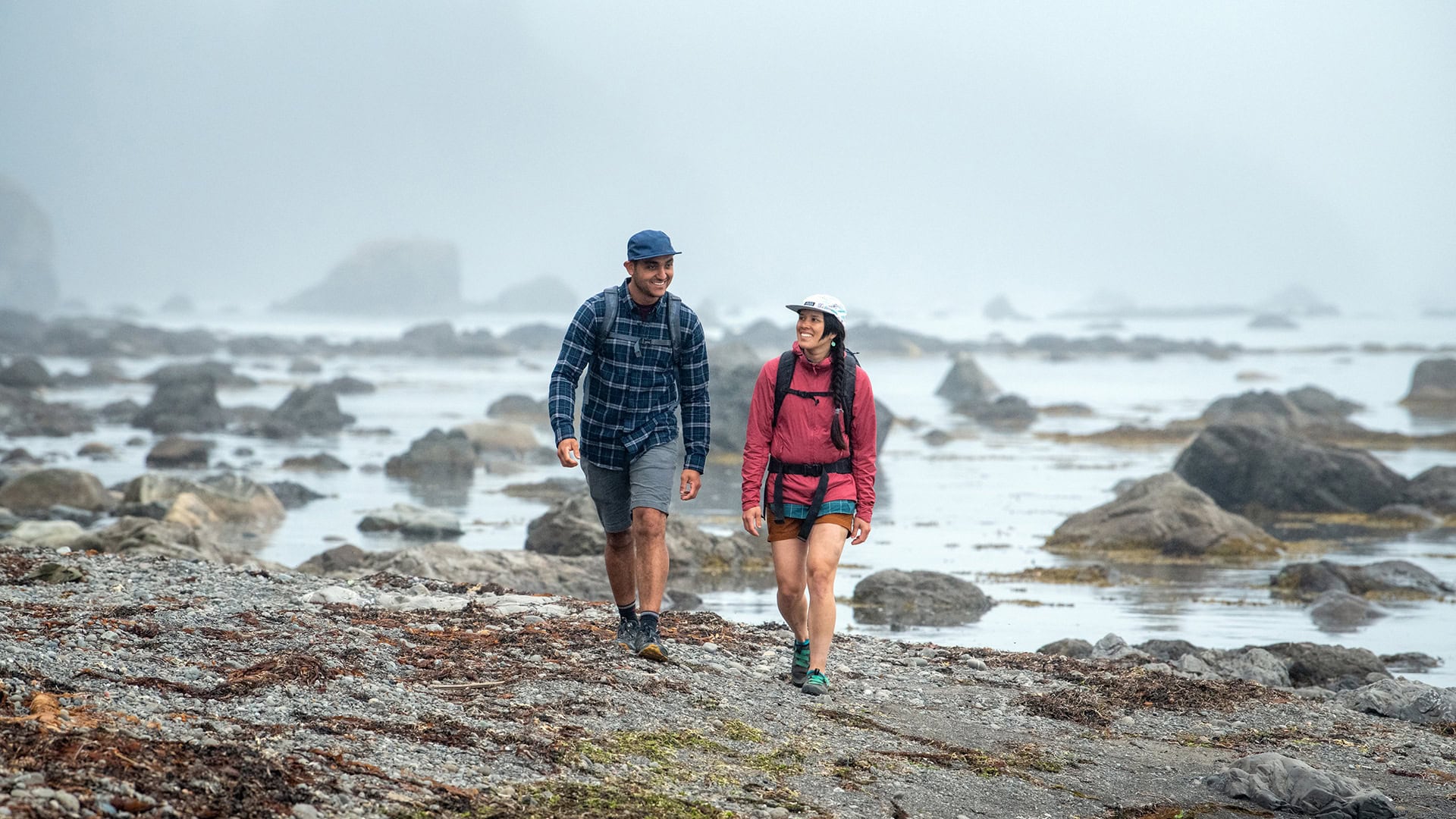 Playa del Océano Pacífico en la península Olímpica en Washington