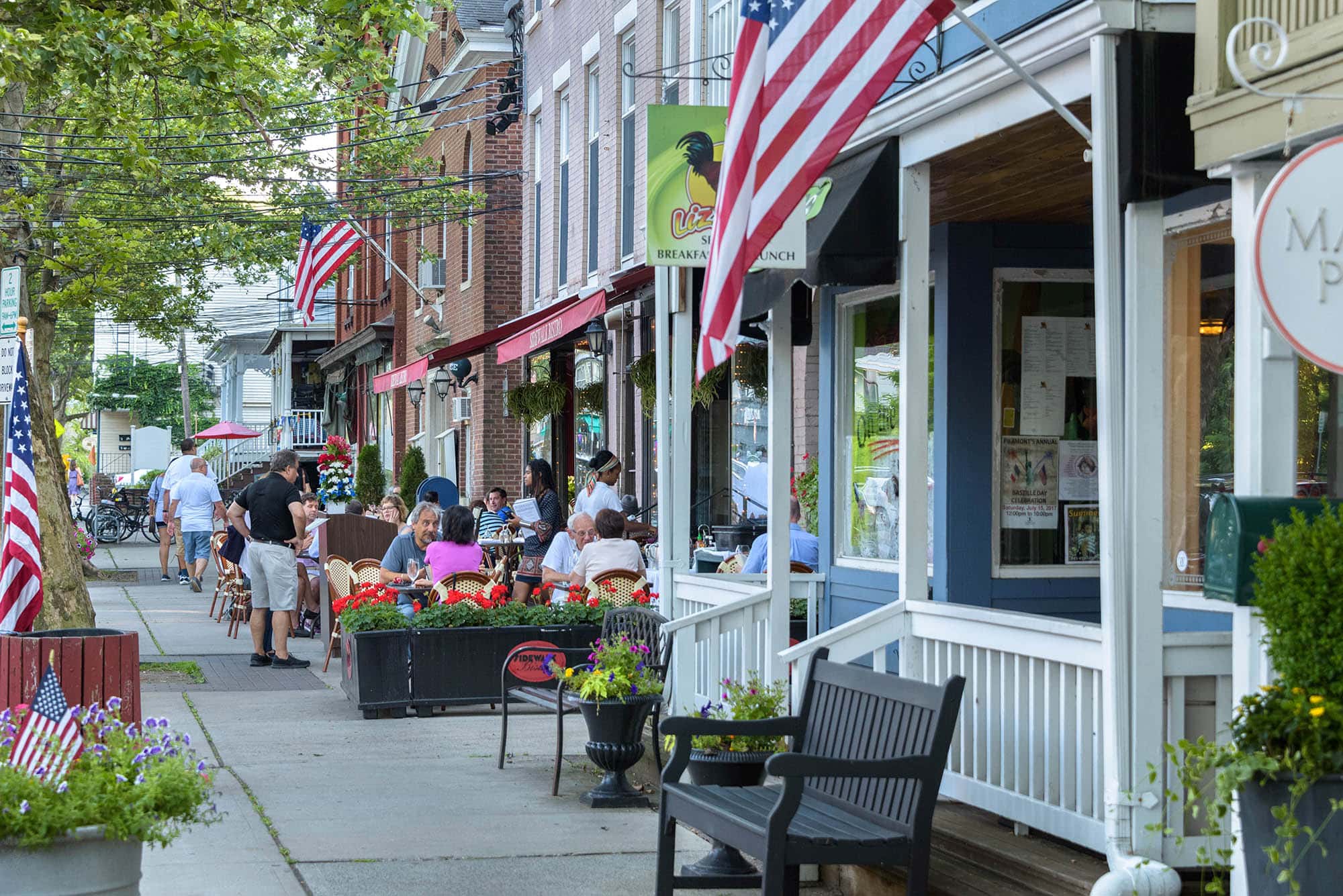 Dining outdoors in Piermont, New York