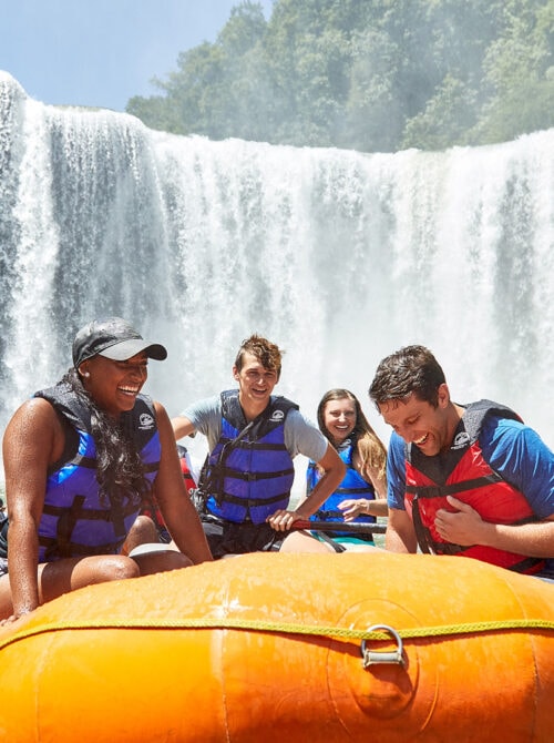Cumberland Falls でのラフティング州立公園 リゾートにてケンタッキー州