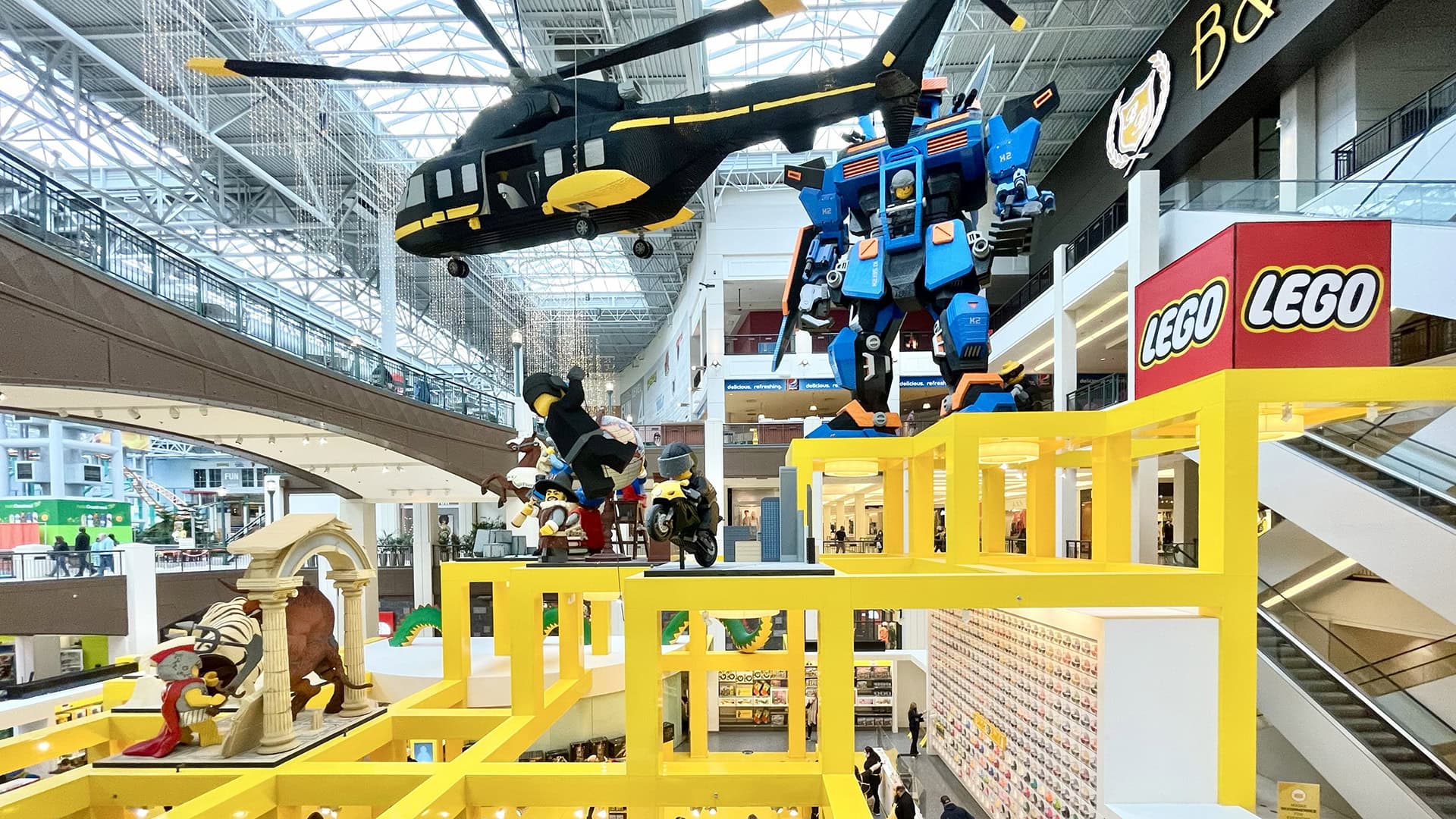 The LEGO Store in the Mall of America in Bloomington, Minnesota; Credit: BMTT