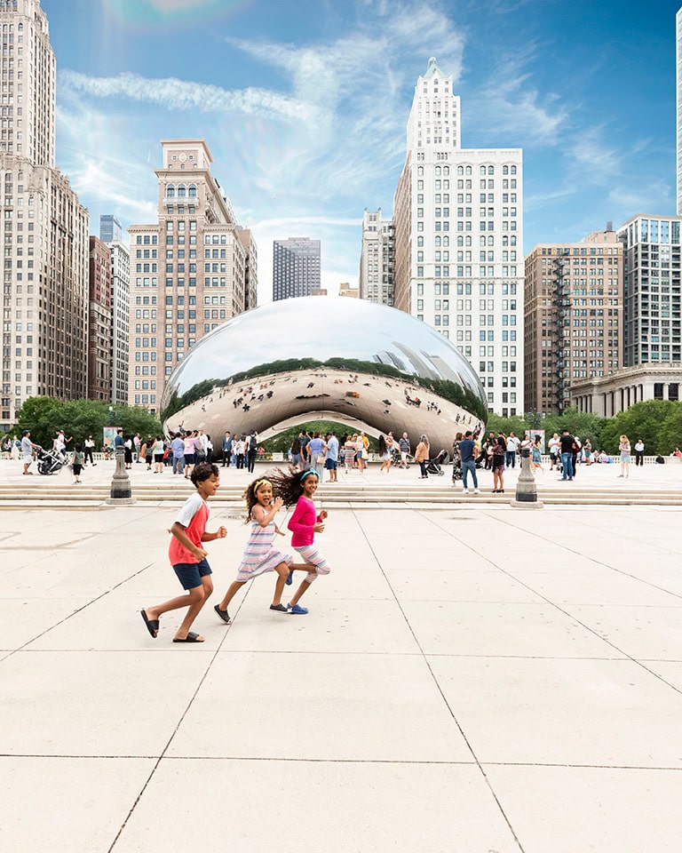 Visite touristique de la sculpture Cloud Gate à Chicago , Illinois
