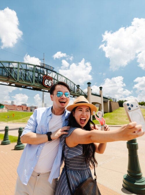 Paar macht ein Selfie Route 66 In Tulsa , Oklahoma